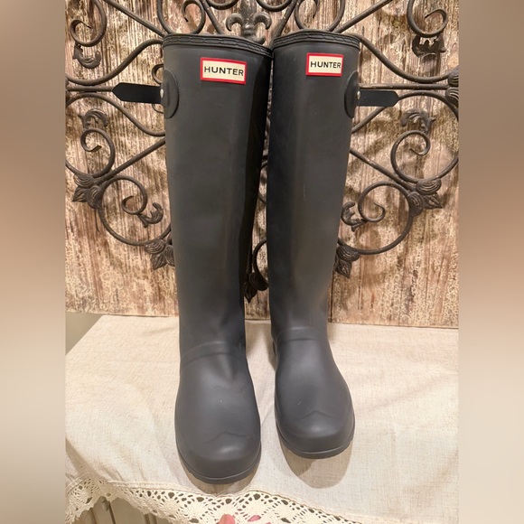 Hunter Rain Boots Original Tall Women’s Size US 9 dark grey  Gloss Rubber shoes - Picture 8 of 9